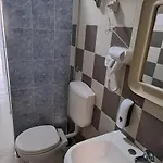 Blu Star Πανσιόν *